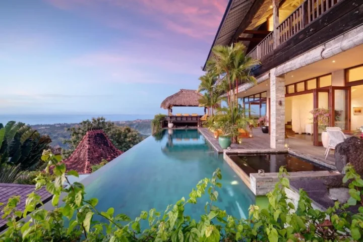 Niat Usir Laba-laba, Turis Nepal Malah Hanguskan Villa Mewah di Bali
