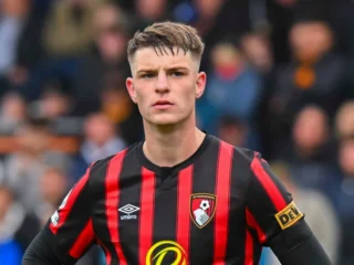Perebutan Talenta Emas: Bournemouth Tolak Tawaran Raksasa demi Pertahankan Alex Scott