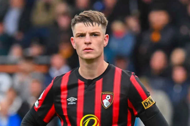 Perebutan Talenta Emas: Bournemouth Tolak Tawaran Raksasa demi Pertahankan Alex Scott