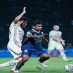 Persija Jakarta Bantai Arema FC 5-1: Kemenangan Besar di Tengah Badai Sanksi Suporter