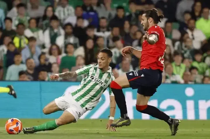 Pesta Gol di La Liga: Real Betis Hancurkan Osasuna 5-2, Isco Jadi Bintang Utama