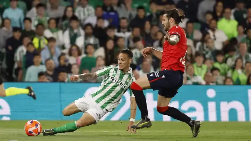 Pesta Gol di La Liga: Real Betis Hancurkan Osasuna 5-2, Isco Jadi Bintang Utama