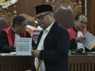 Polemik Ijazah Wapres Gibran: Antara Putusan Mahkamah Agung dan Pencabutan Gugatan di PTUN