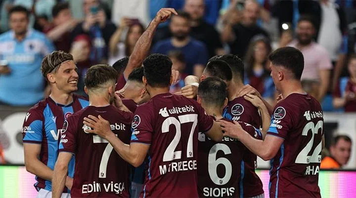 Sejarah Baru di UEFA Konferensi Liga: Kemenangan Gemilang Trabzonspor Atas Hearts dan Rekor Gol ke-200!