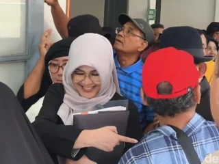 Sidang Ijazah Jokowi Memanas: dr Tifa Pertanyakan Keabsahan Saksi dan Keberadaan Dokumen Asli