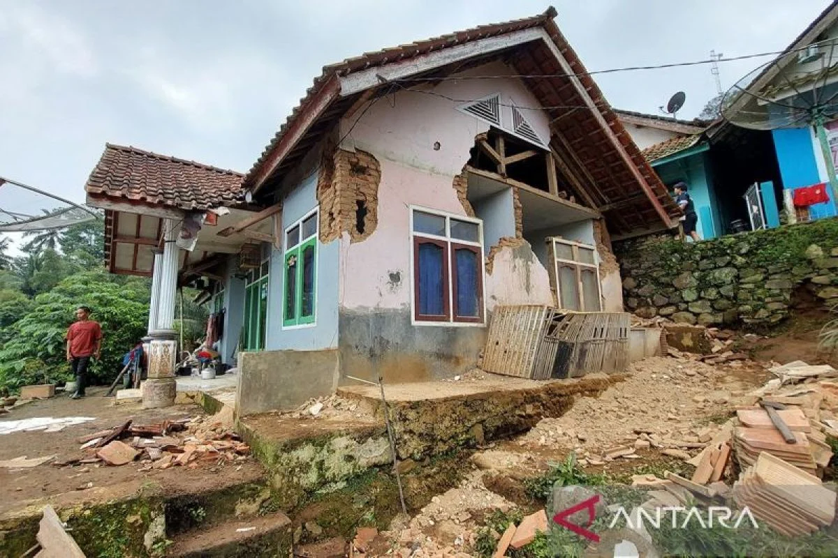 Sumba Barat Daya Diguncang Gempa Magnitudo 6,1: Puluhan Rumah Rusak dan Kualitas Udara Palembang dalam Status Bahaya